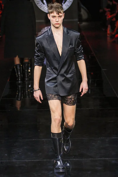 Look 33